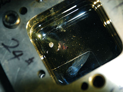 <a href='http://m.0467rc.com.cn/product/3.htm' class='text_a'>模具激光焊機</a>修復鏡面模具效果